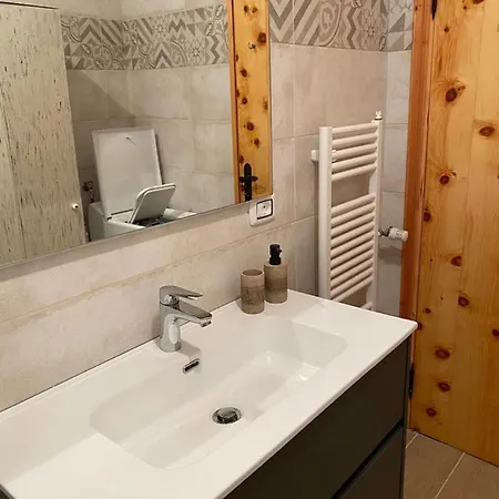 Fiordaliso Apartment *